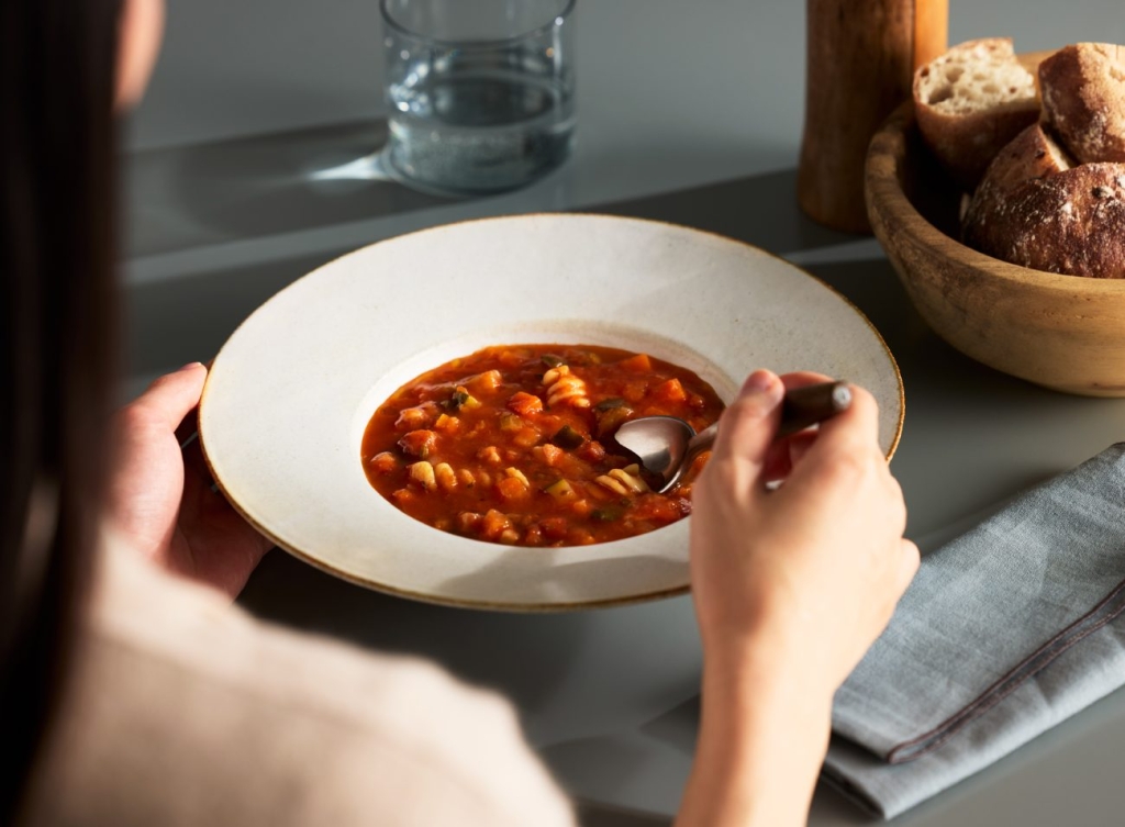 調理後すぐに急速冷凍することで、できたてのおいしさをキープ