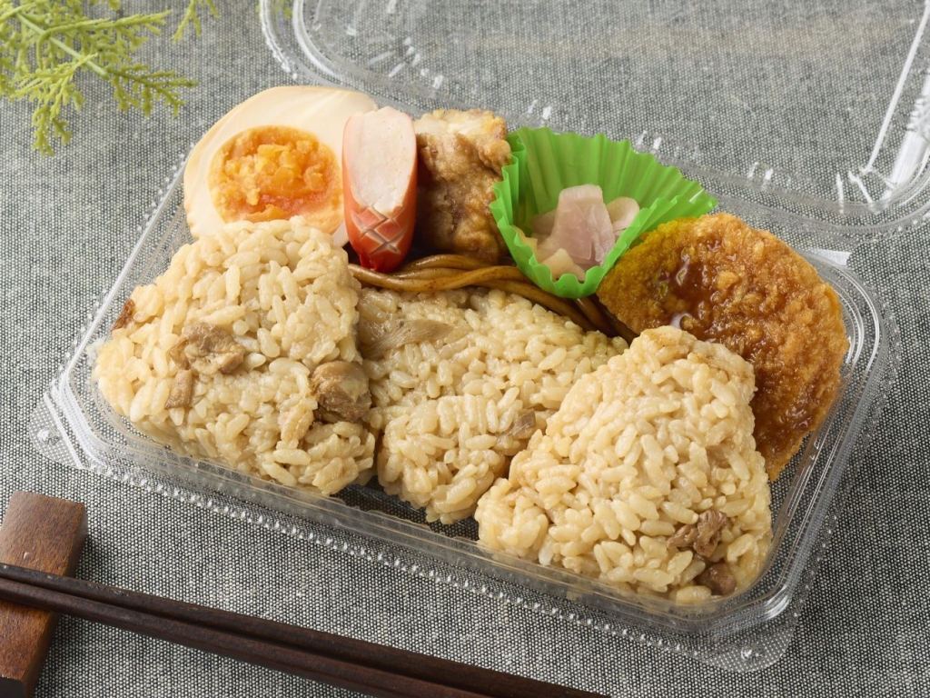 鶏めしとおかずセット　増量