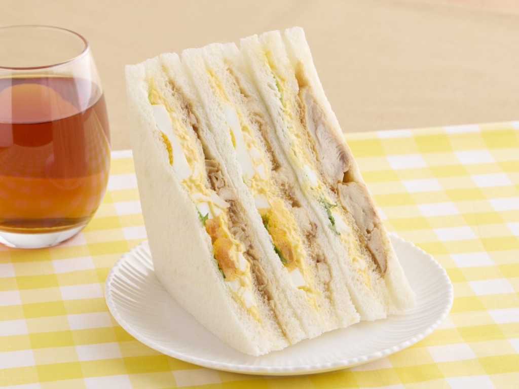 香ばしい照焼きチキンとたまごサンド　増量
