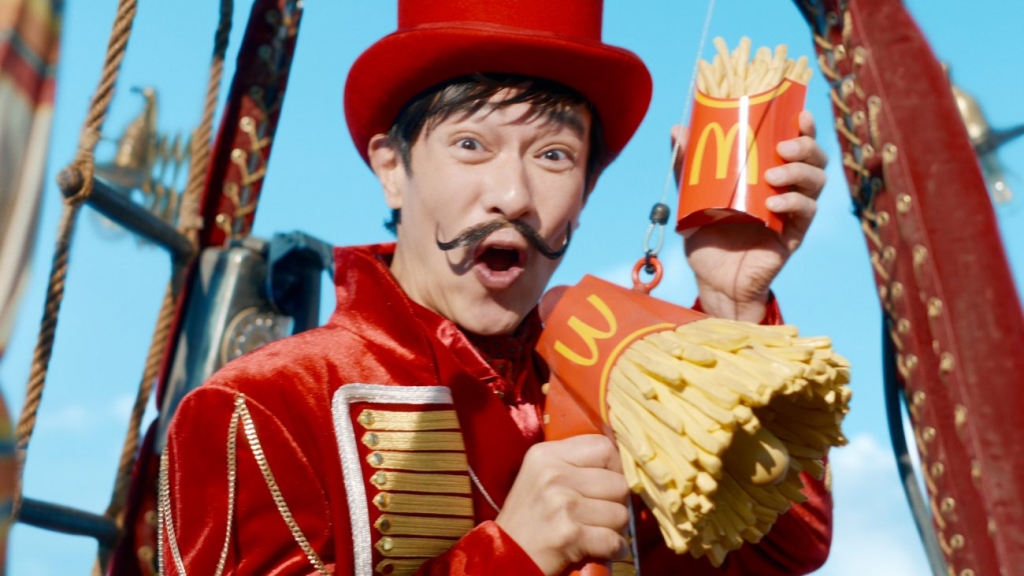 新テレビCM「トク二ナルド『3月FRY 空飛ぶポテト』篇」