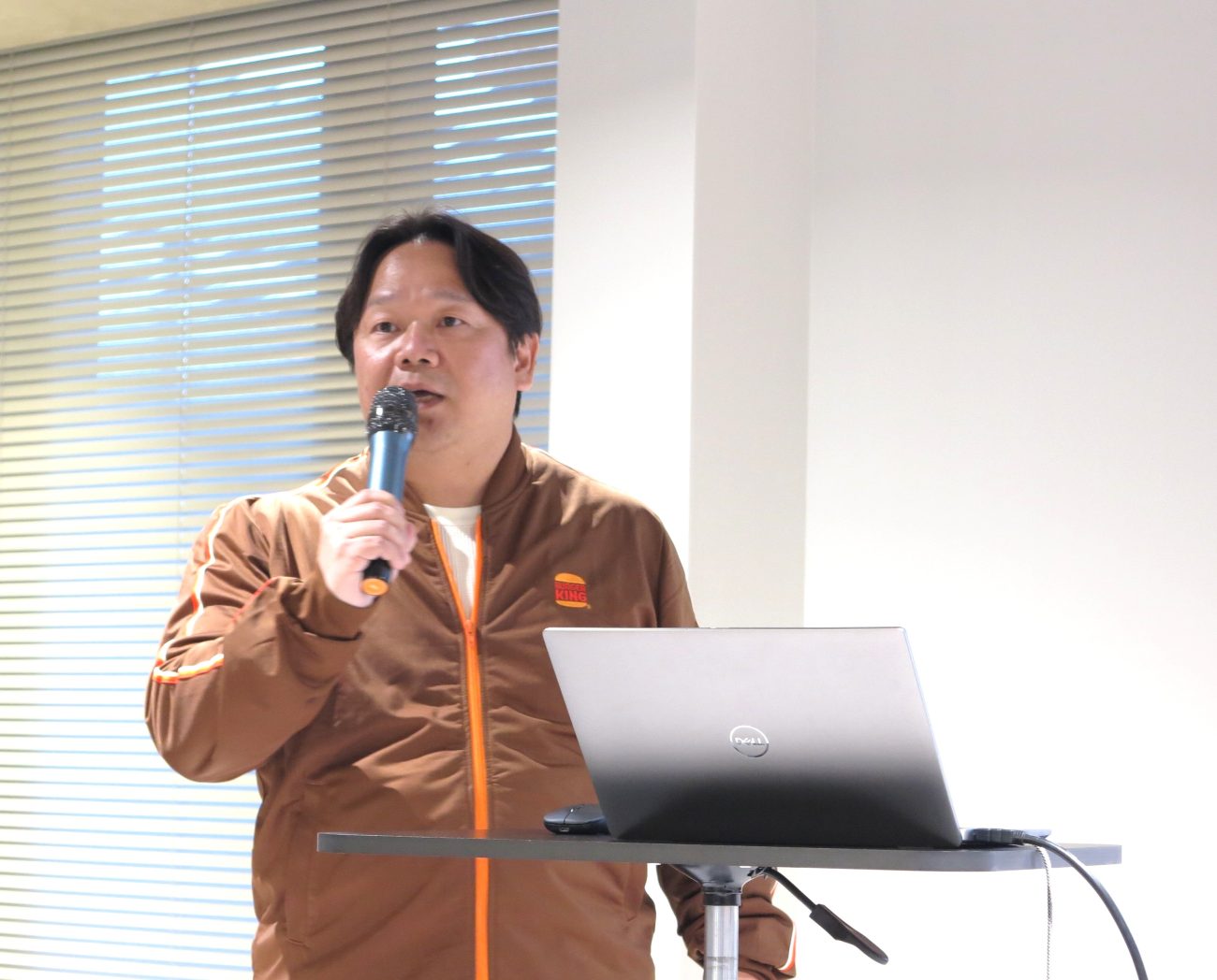 ビーケージャパンホールディングス　野村社長