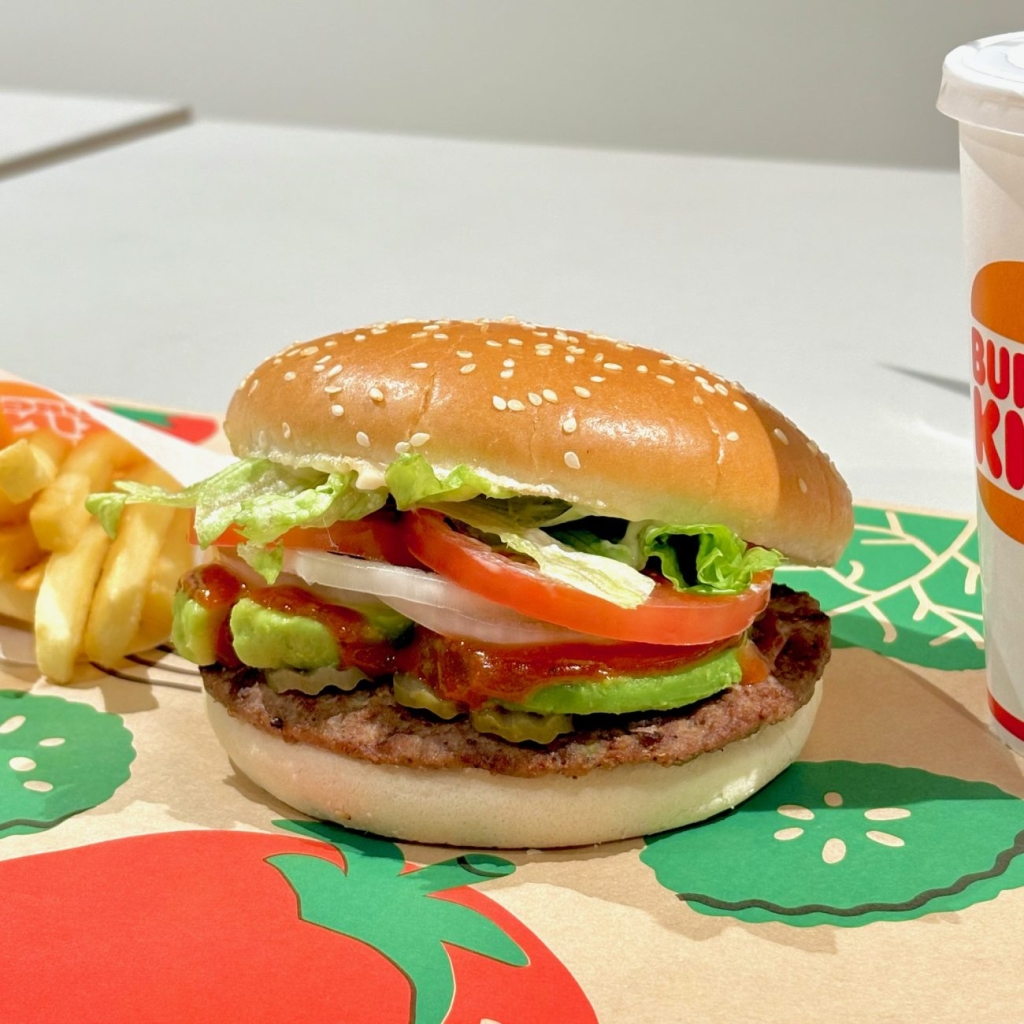 期間限定で販売中の「スパイシーサルサ アボカドワッパー」