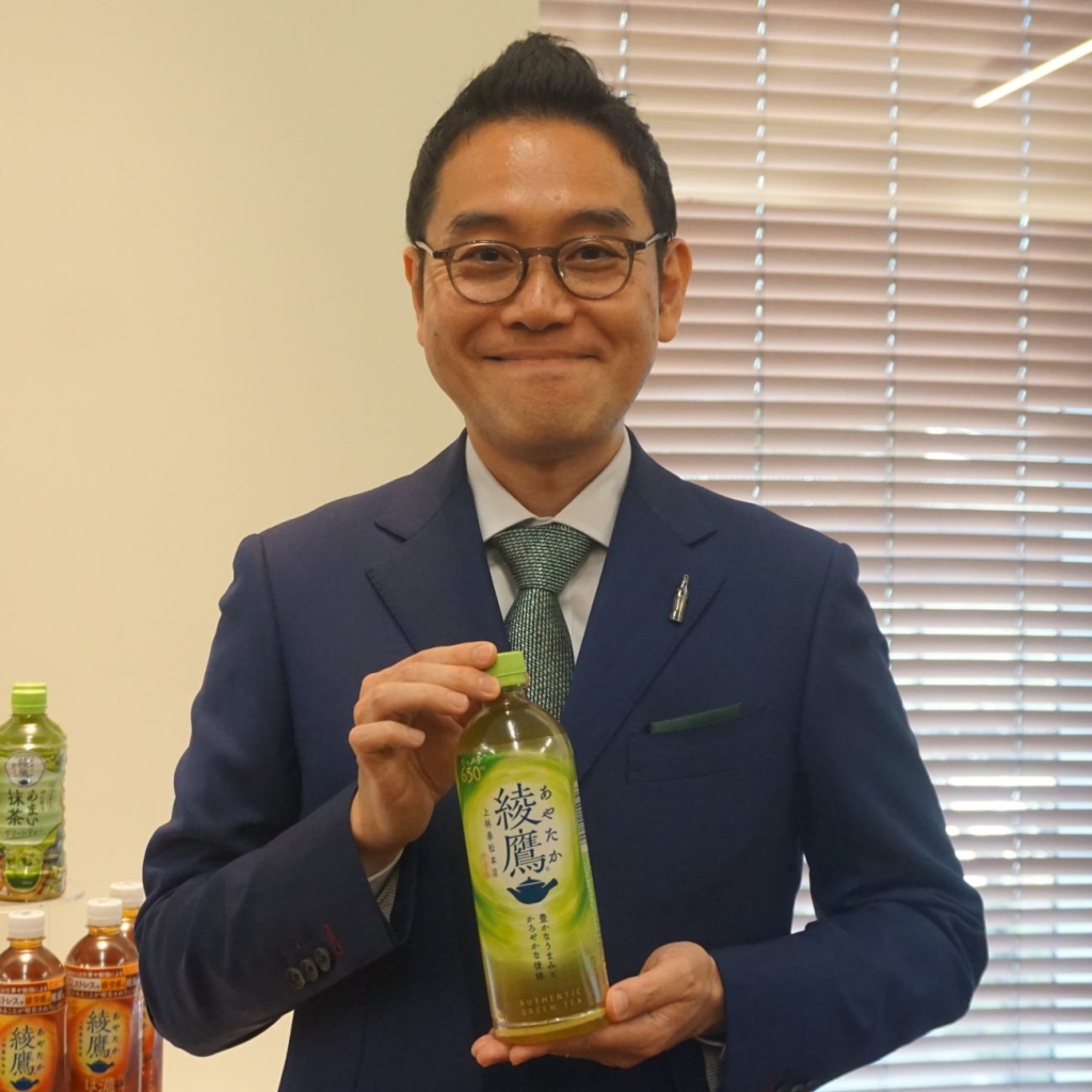 綾鷹を担当する助川部長