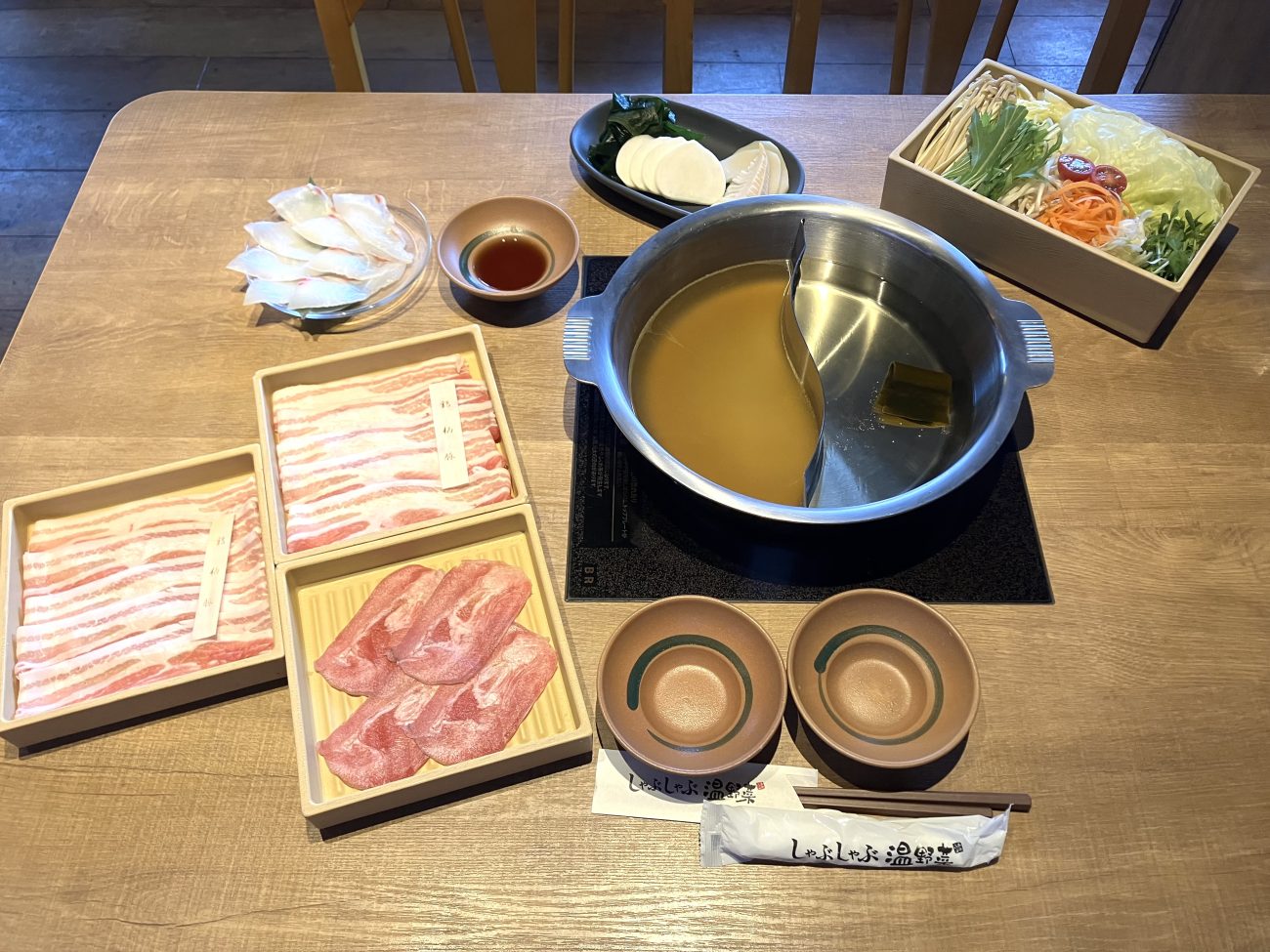 「鯛しゃぶと山形恵み豚しゃぶ御膳(食べきりセット)」