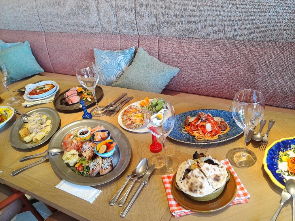 『The TRATTORIA SALVATORE CAFE』