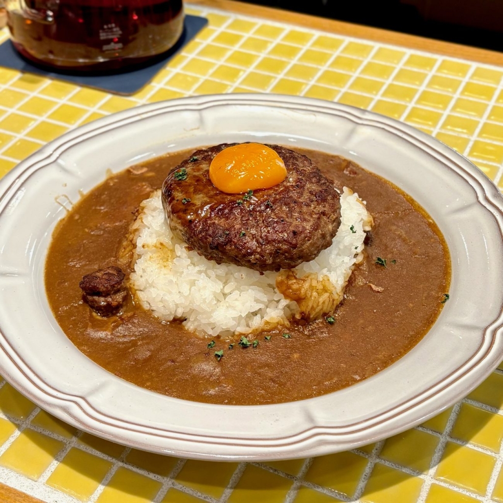 「月見ハンバーグカレー」1480円