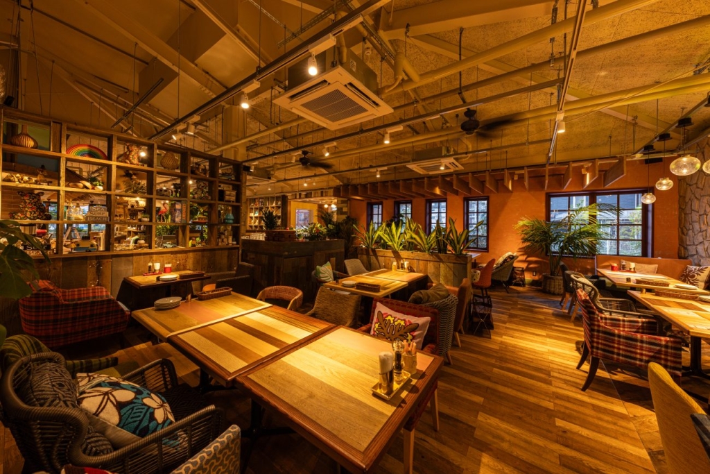 「コナズ珈琲 板橋店」内観