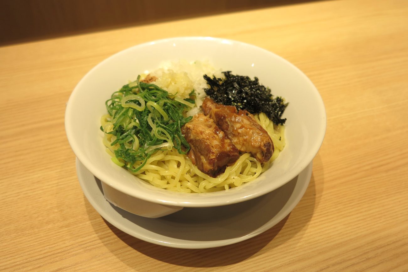 丸源ラーメン「熟成醤油 油そば」