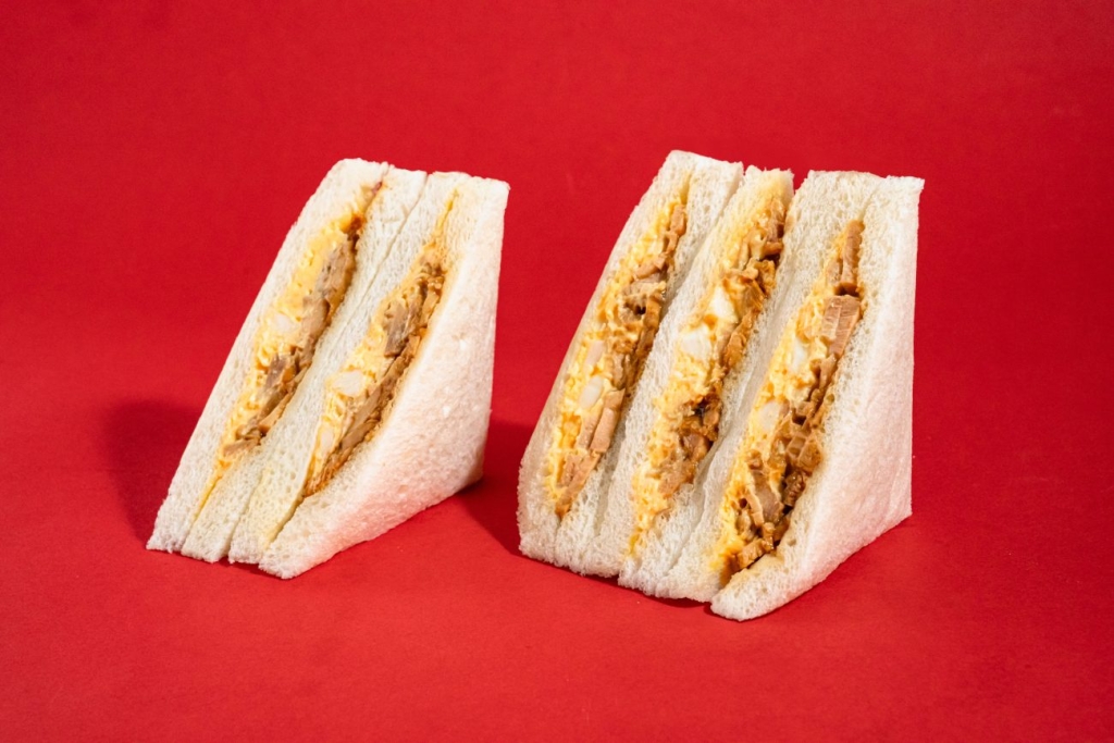 テリヤキチキンとたまごのサンド税込348円