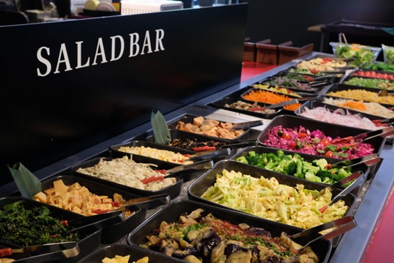 計45品をラインアップするサラダバー