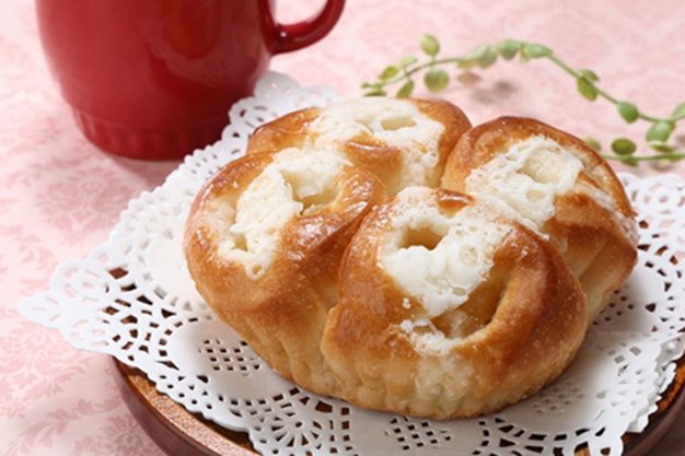 スイートりんごパン