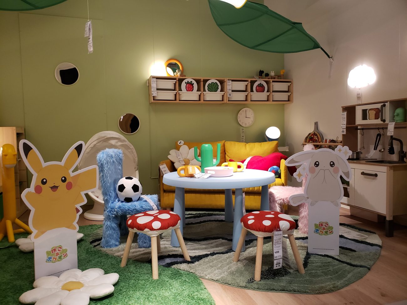 イケアの店舗ではゲーム内の部屋を再現 ピカチュウ