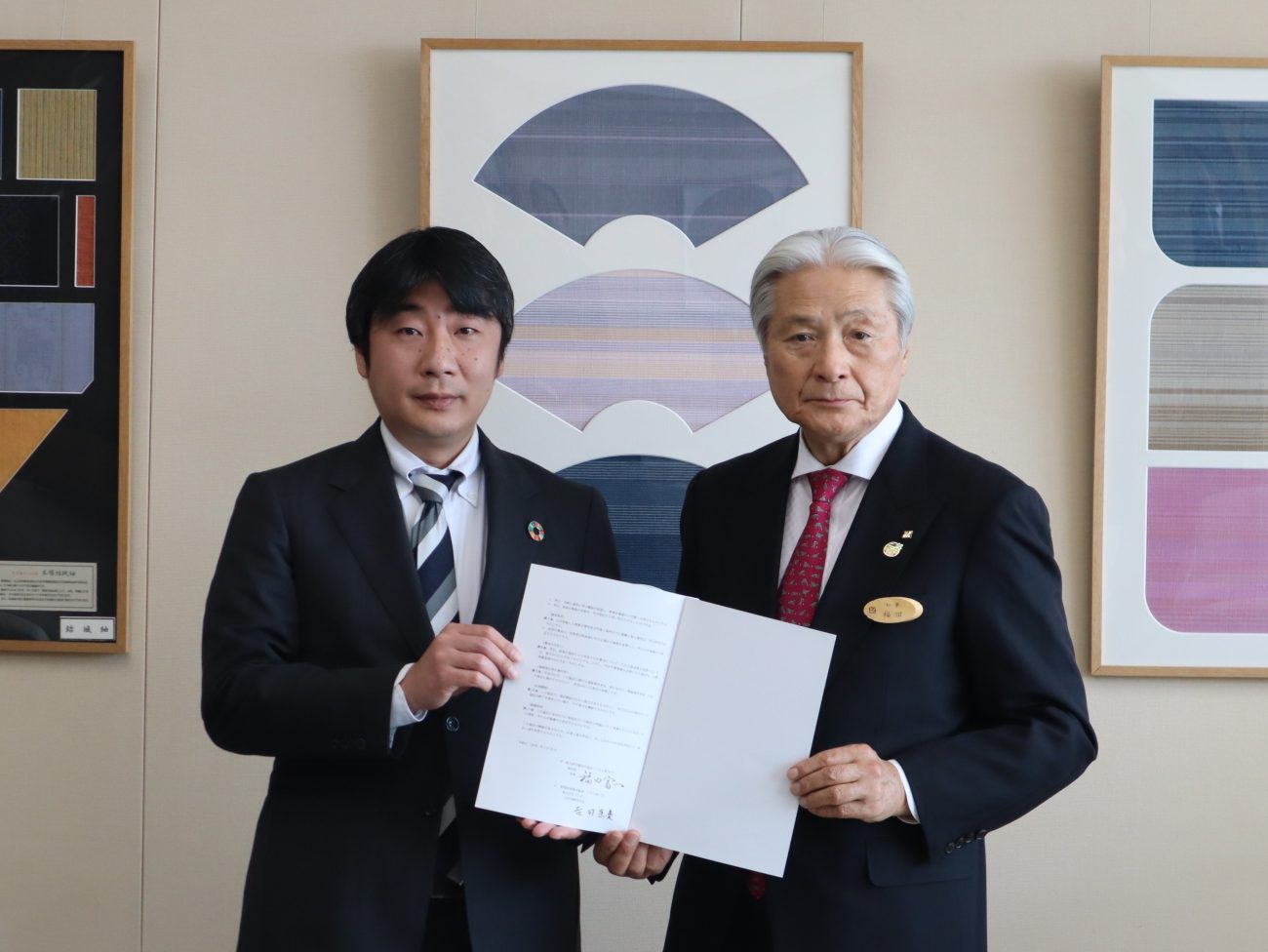 （左から）ブルボン吉田社長と栃木県・福田知事