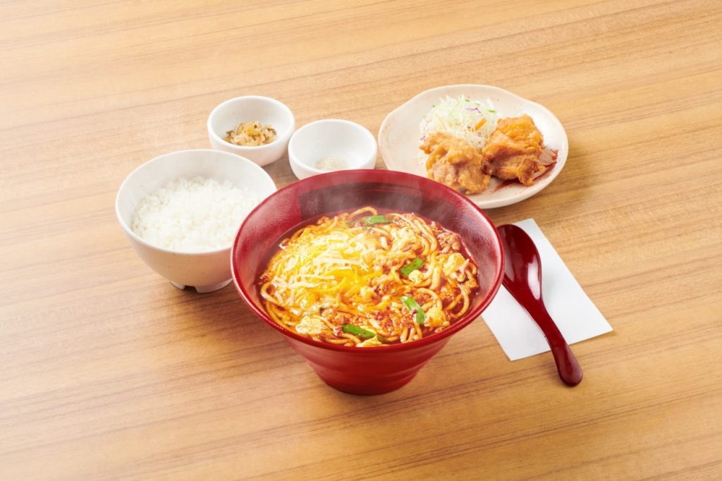 【たっぷりチーズ】辛うま麺とから揚げの定食