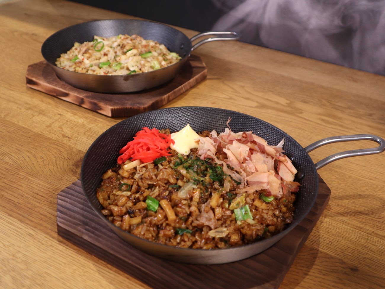 丸亀製麺「丸亀うどんメシ やみつきねぎ塩味」「丸亀うどんメシ やみつきソース味」