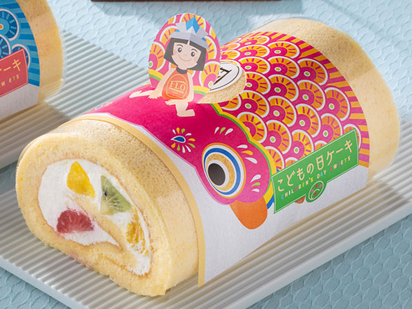 こどもの日 フルーツロールケーキ(赤色のこいのぼり)
