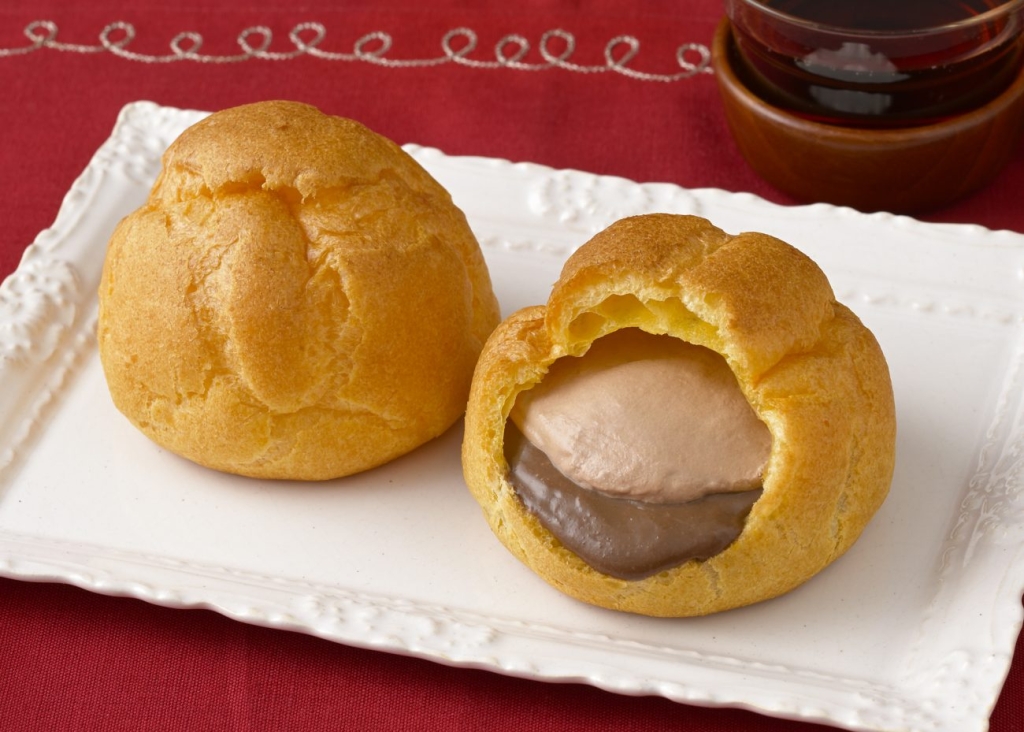 ジャンボシュークリーム(ガーナ)