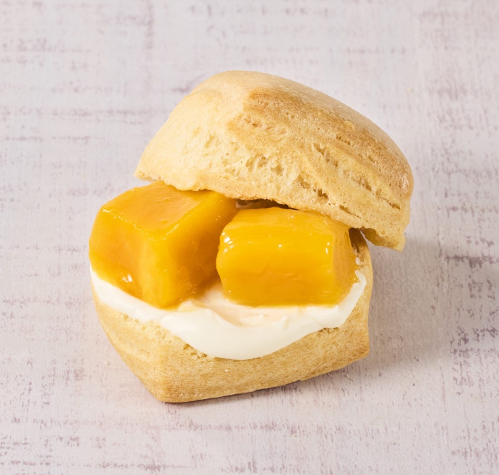 作りたてスコーンサンド マンゴー&クリームチーズ