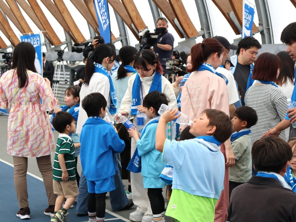 親子イベントでポカリスエットをサンプリング