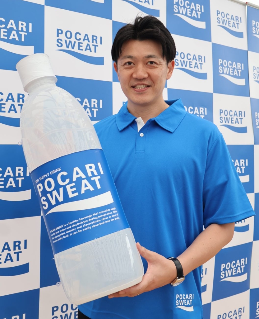 ポカリスエットを担当する岩﨑マネージャー