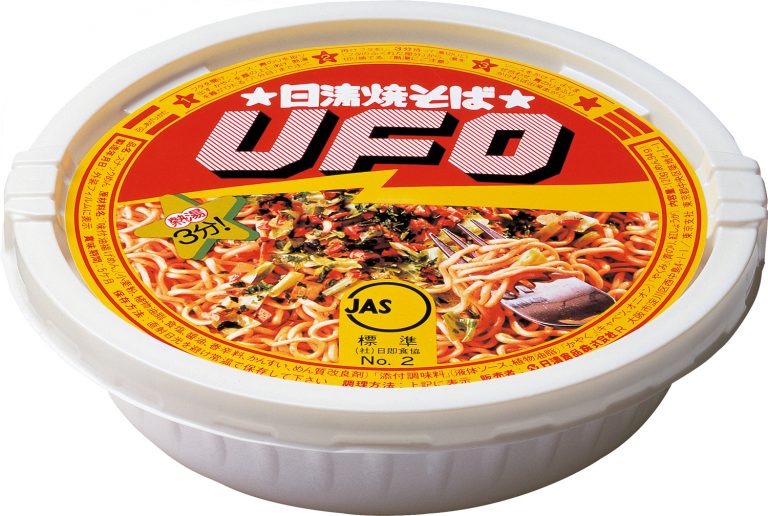 発売当時（1976年5月）の「日清焼そばU.F.O.」