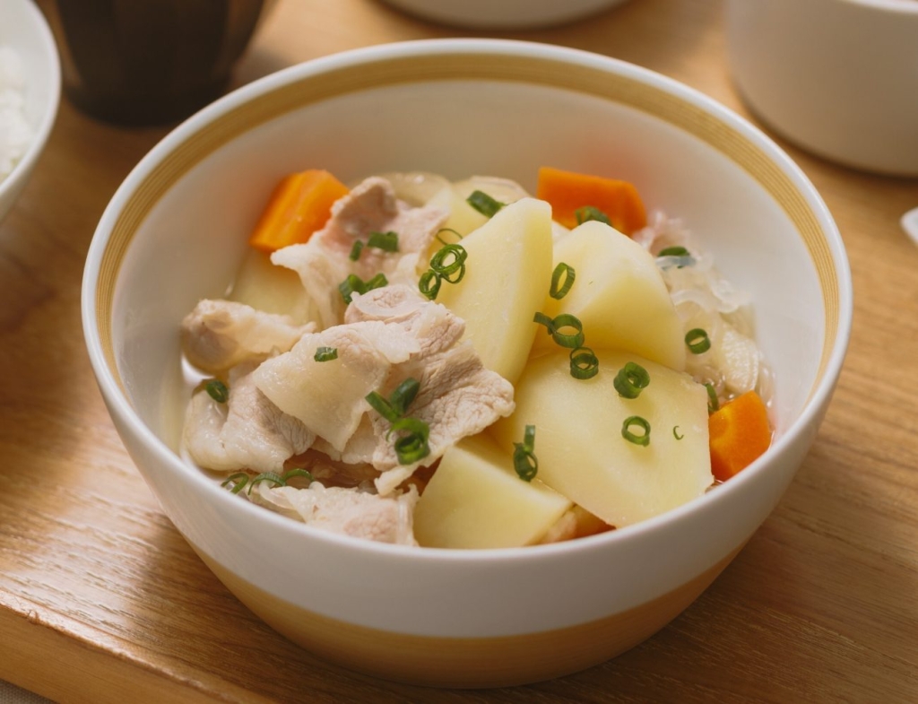 「白だし仕立ての肉じゃが」