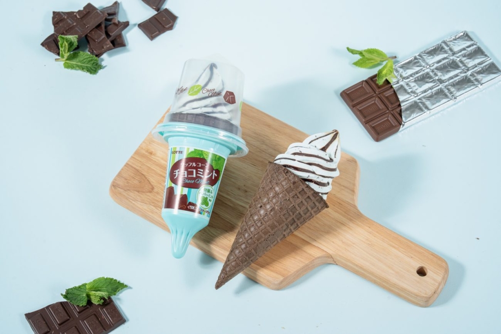 【アイス】ワッフルコーンチョコミント