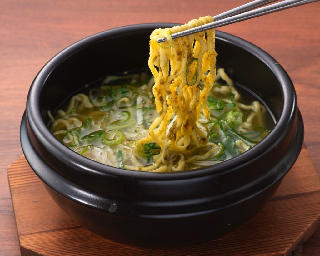 石鍋ごまねぎ青唐ラーメン