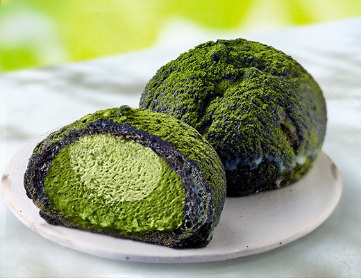 Uchi Café×森半 濃い抹茶クッキーシュー(税込254円)