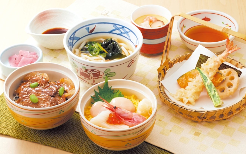 選べる北海ミニ丼セット 税込2,198円