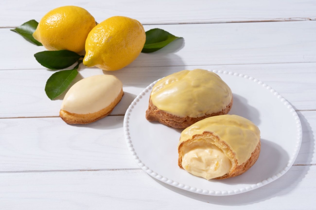 レトロスイーツ“レモンケーキ”をシュークリームで表現
