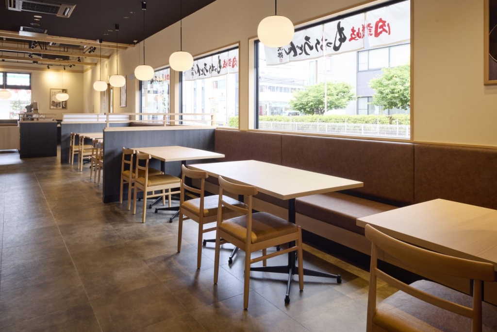 「肉讃岐 もっちりうどん源次郎 座間相模が丘店」店内