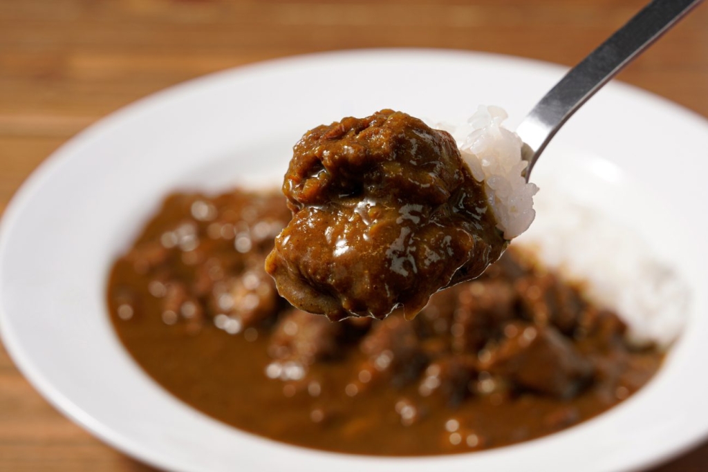 「お客様の夢実現 とろうま牛角煮カレー」調理例
