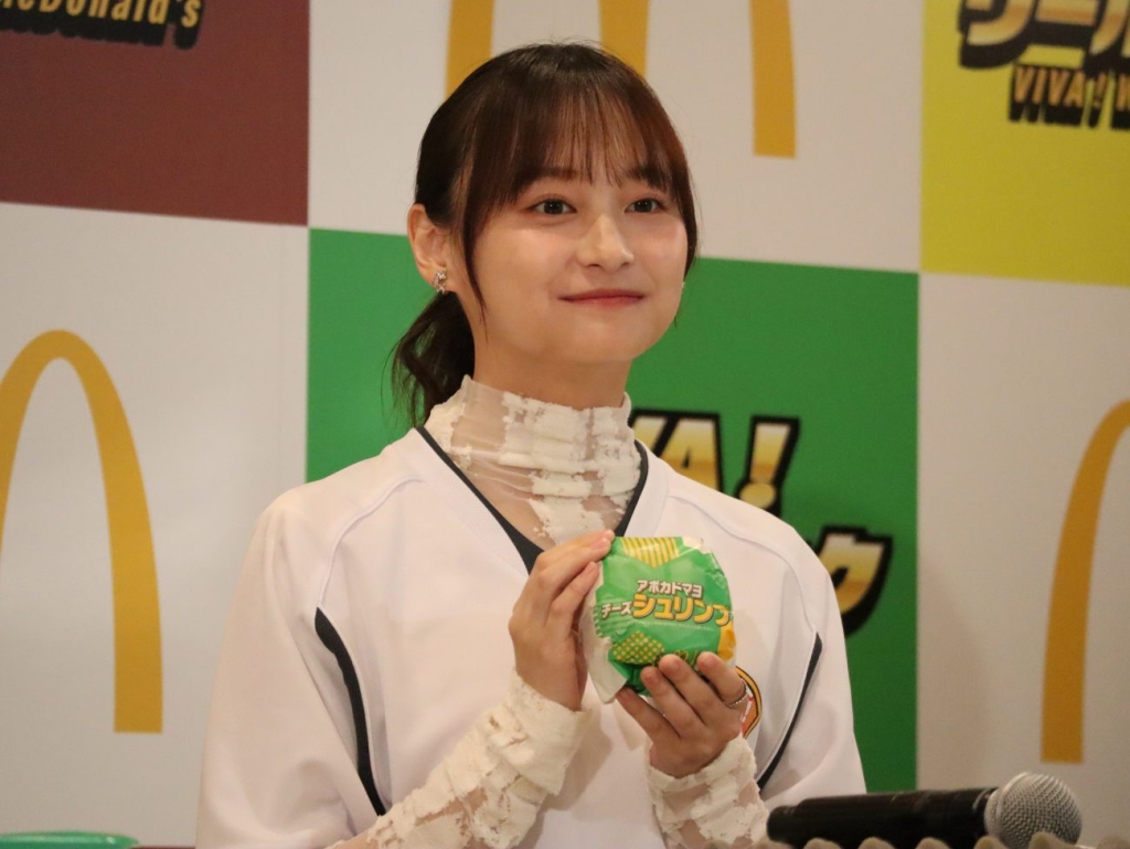 影山優佳氏