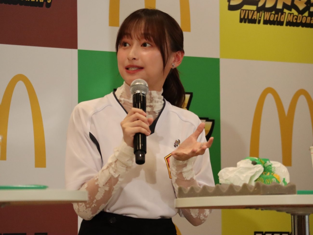 影山優佳氏