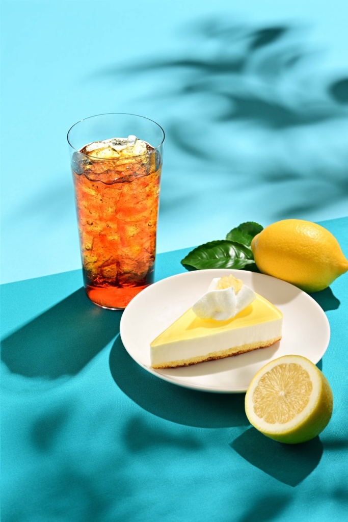 夏にぴったりの爽やかな味わい「レモンレアチーズケーキ」