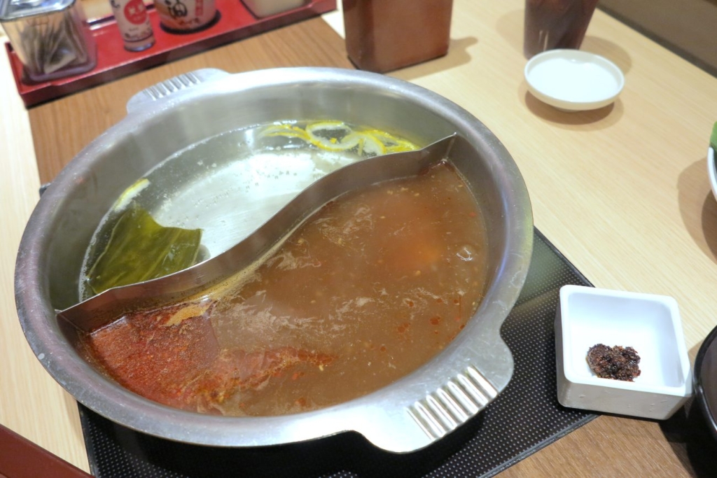 ゆず庵昆布だし、牛骨旨辛 麻辣湯だし