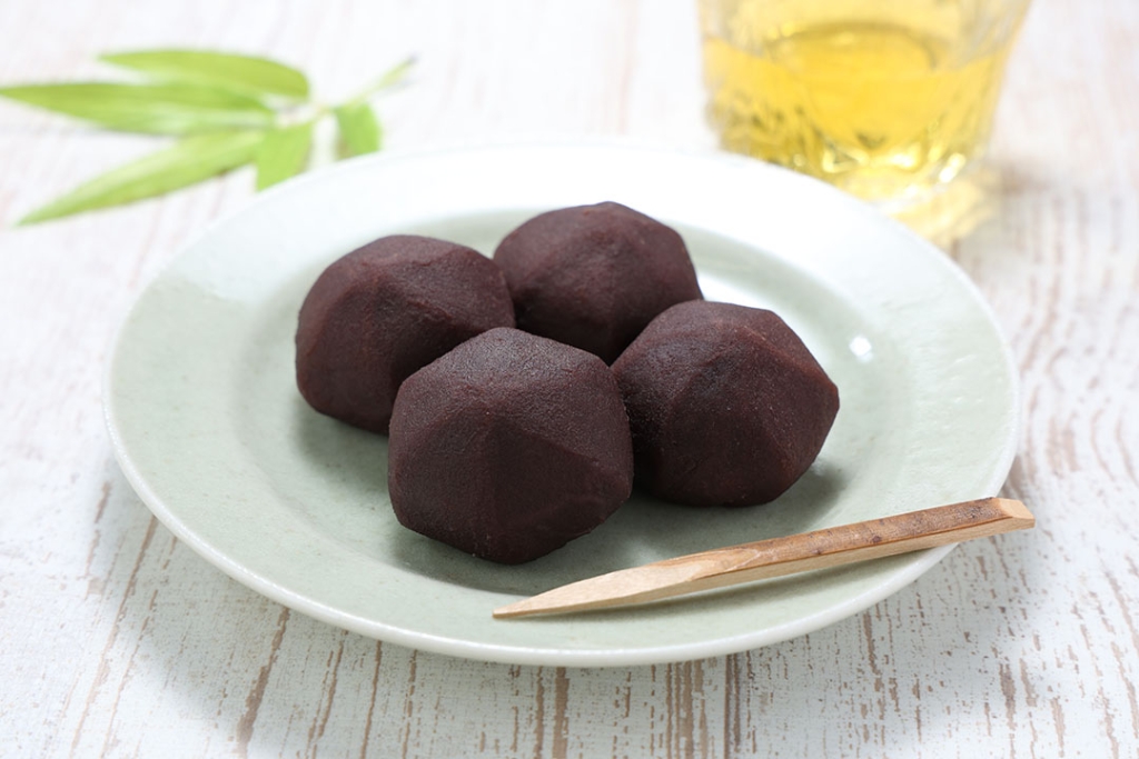 「あんころ餅 4個入」税込160円
