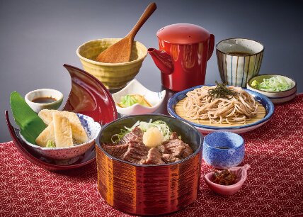 ねぎ塩牛たんの肉まぶしと麺 笹かまぼこ【吉次】付 2,390円
