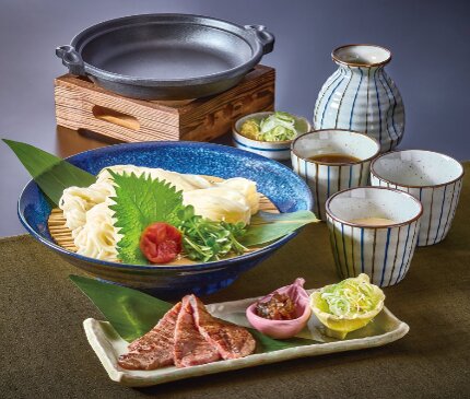 涼風絹うどんと牛たん 2,030円