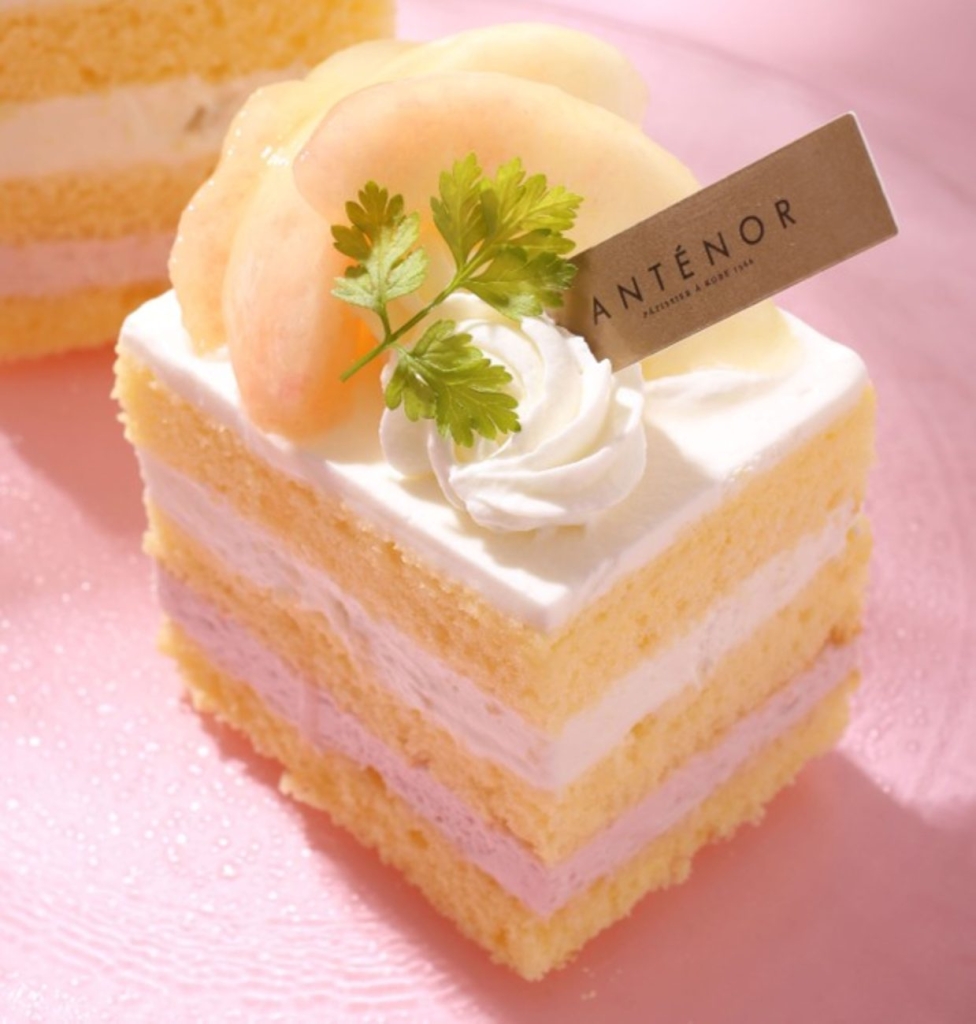 「桃のショートケーキ」843円
