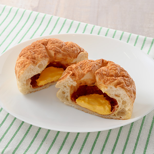 も～っちり食感ピザパン(税込198円)