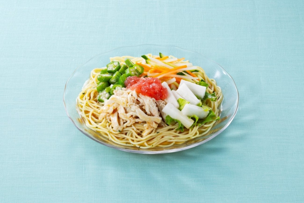 梅ジュレと蒸し鶏の冷製パスタ 紀州南高梅使用