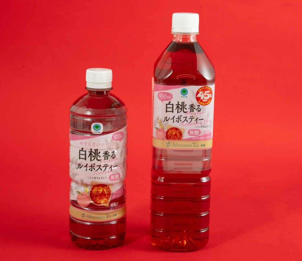 右「Afternoon Tea監修 白桃香るルイボスティー950ml」