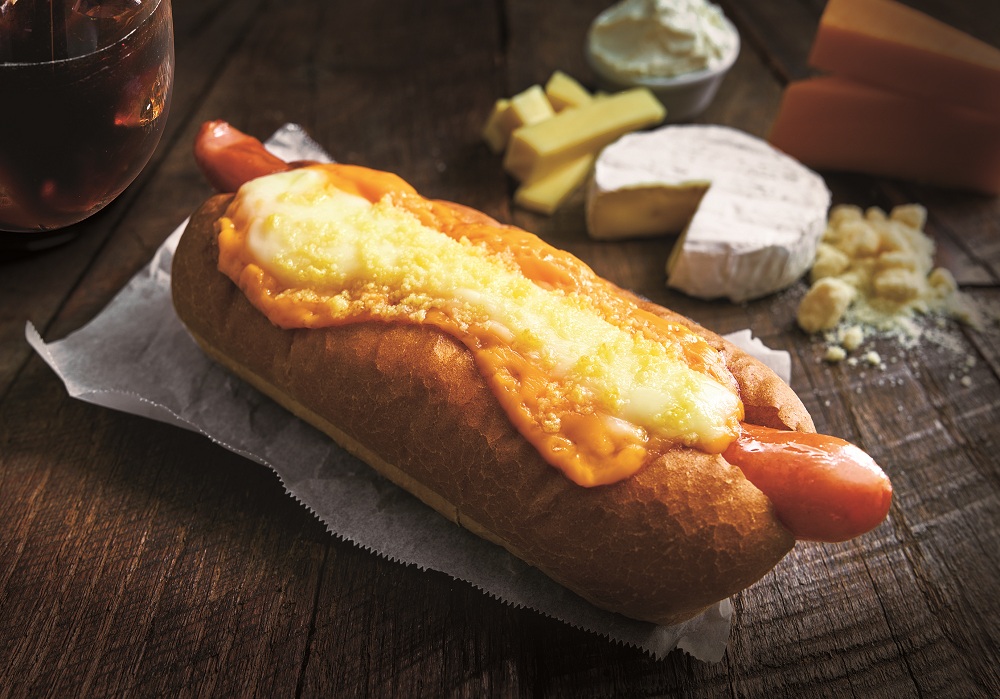ボールパークドッグ チーズメルト ～5種のチーズ仕立て～ 500円