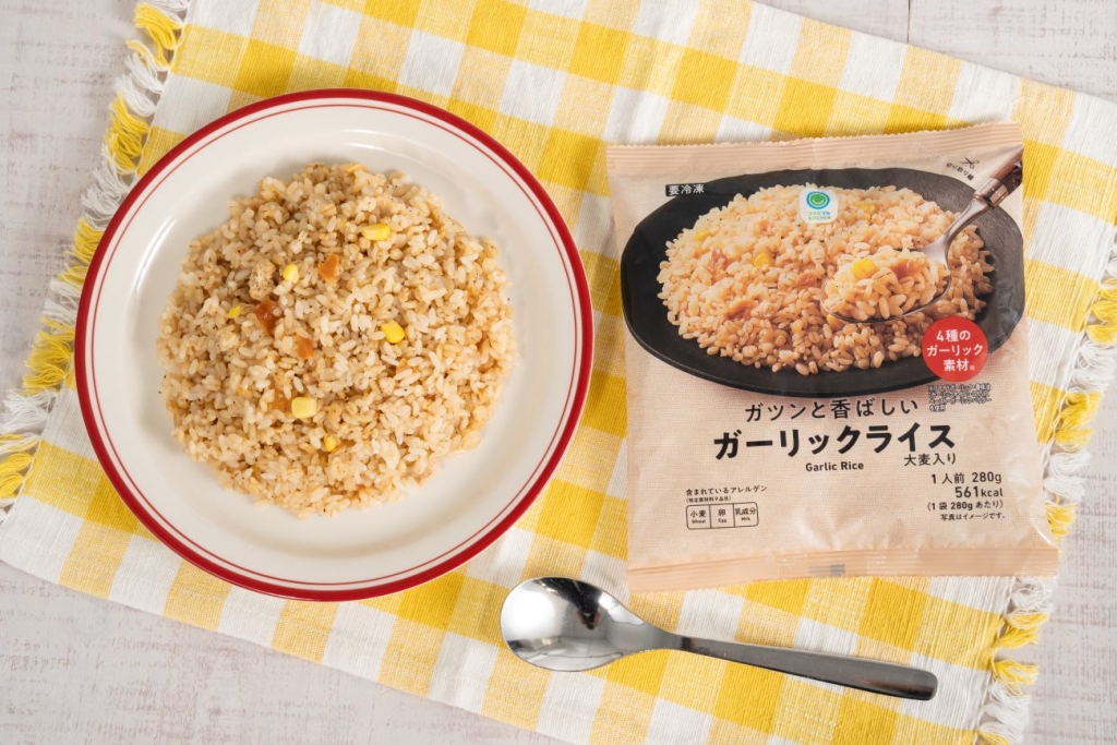 ガツンと香ばしいガーリックライス 税込321円
