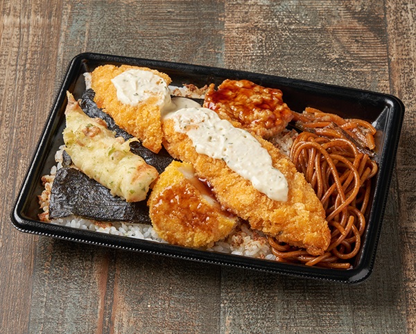ファミマ、定番弁当を“ちょっとおトクに”する企画　第2弾を開始