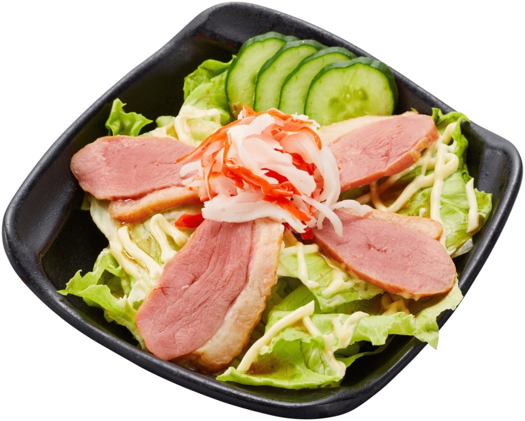 『合鴨ロースサラダ(合鴨ロース･カニカマ･レタス･きゅうり)』一皿税込390円～
