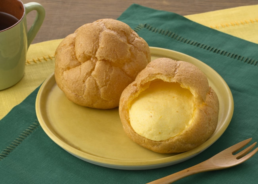 ジャンボシュークリーム(北海道産かぼちゃ)
