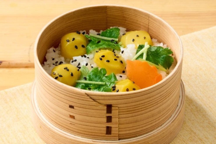 栗おこわせいろ御飯